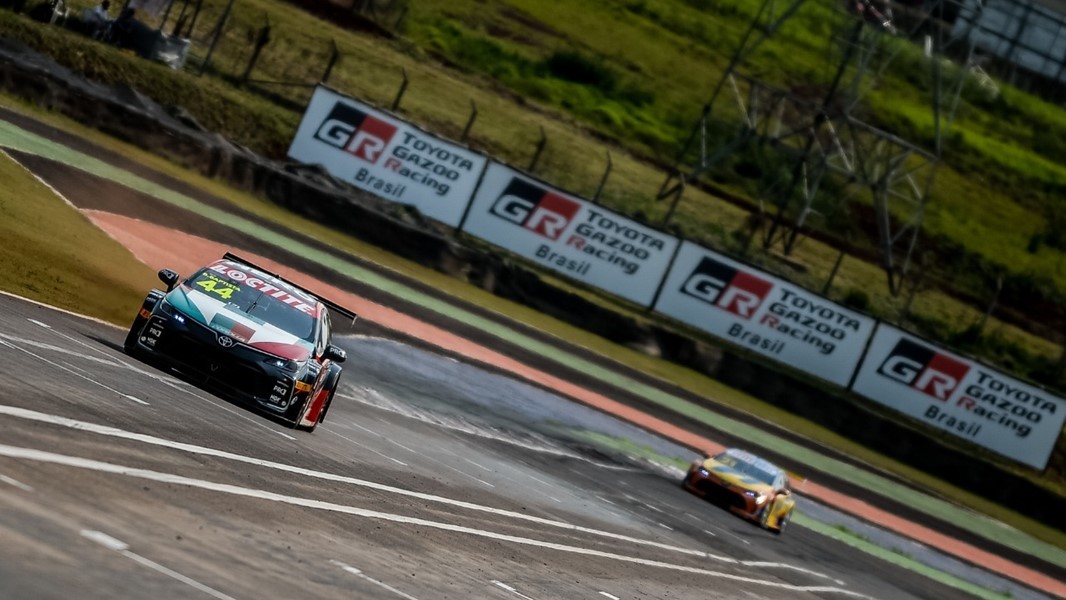 Toyota GAZOO Racing chega à sétima etapa da Stock Car na liderança absoluta da categoria